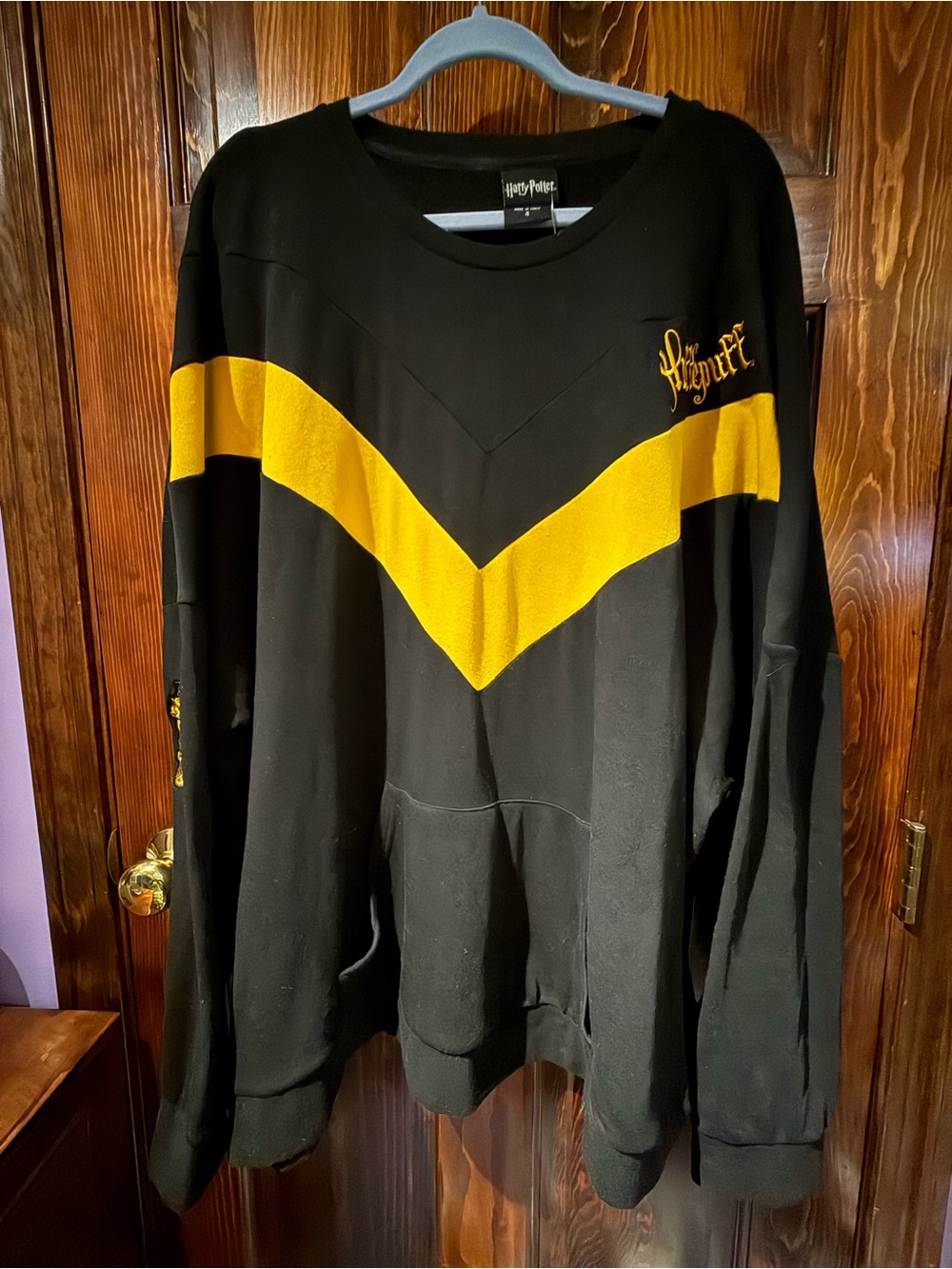 Warner Bros. Black & Yellow Hufflepuff Chevron Crewneck Sweater